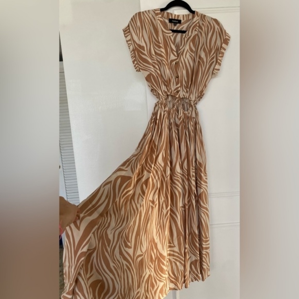 Elegant Brown Zebra Print Dress/ Aakaa SIZE M/ Midi Cutout